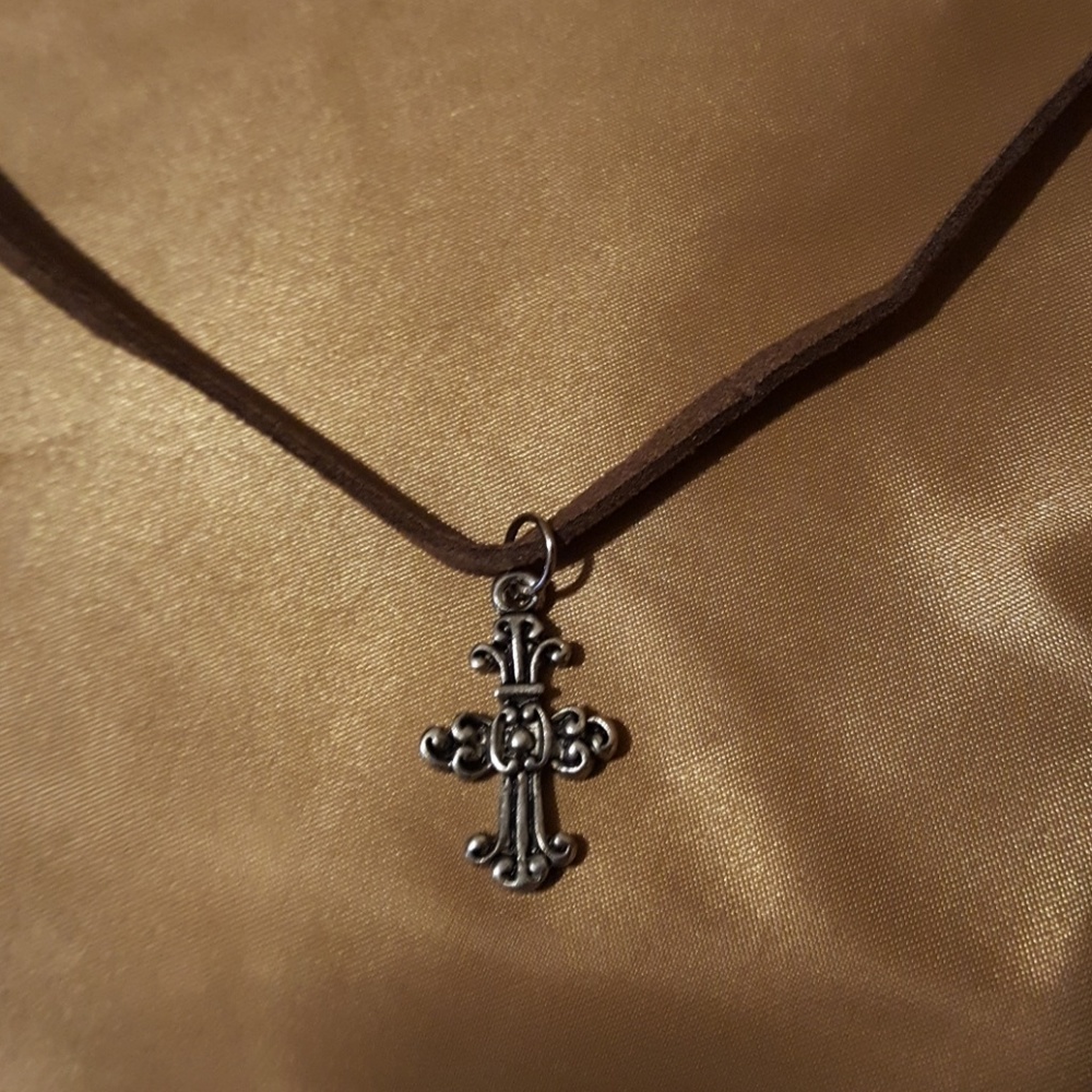 **Jewelry ** - Picture 2 of 3